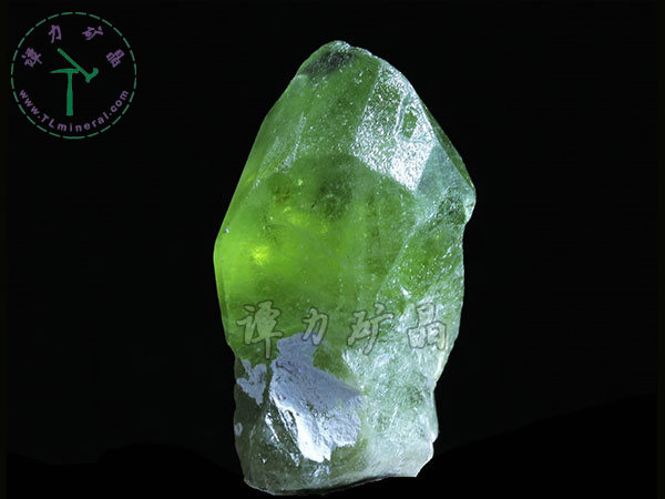 橄欖石，巴基斯坦3.0x2.5x1.5cm