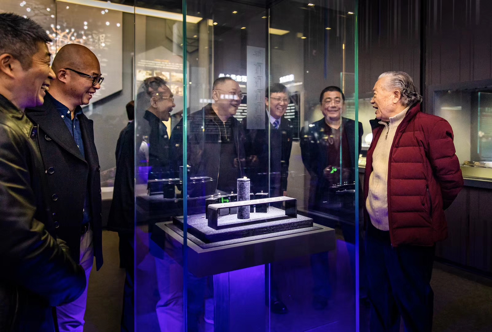 譚力礦晶-礦物標(biāo)本,礦物晶體,地質(zhì)標(biāo)本,寶石標(biāo)本,礦晶 